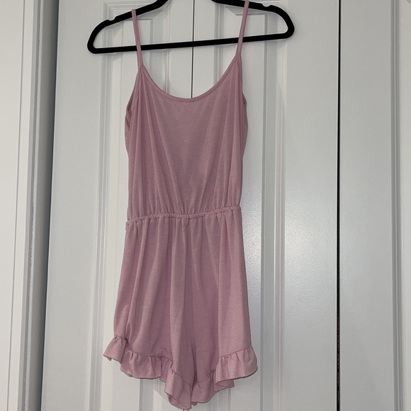 Women’s POOF NY Light Pink Ruffle Romper Small - Picture 7 of 8